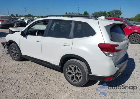 2021 Subaru Forester Premium z USA, uszkodzony, nr VIN JF2SKAFC1MH509971